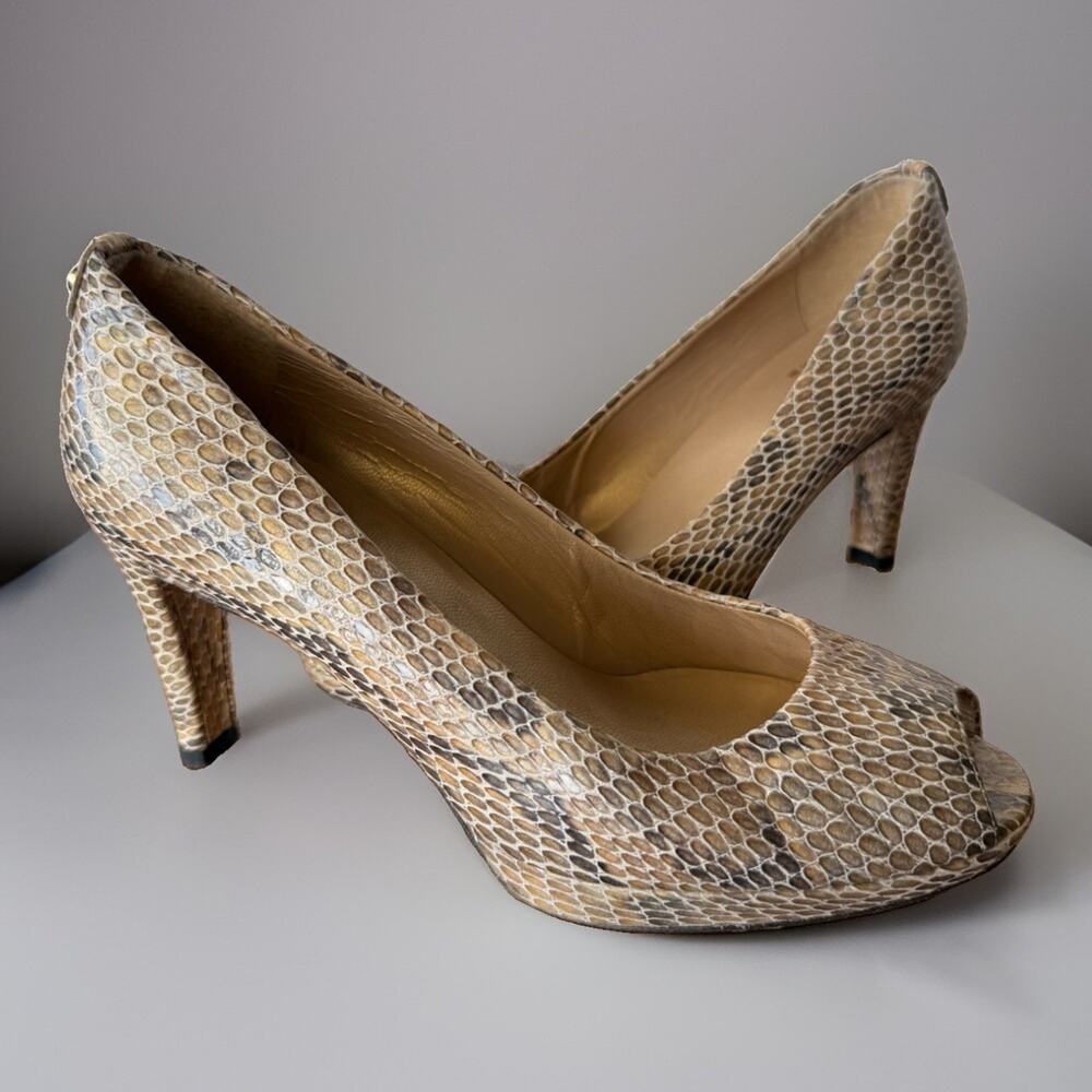 Stuart Weitzman Women’s 8M Snakeskin Peep Toe Platform Pumps Heels Spain